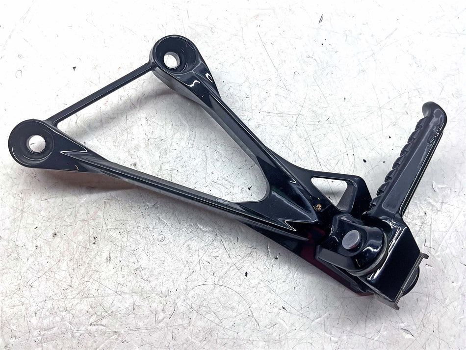 2006 Kawasaki Ninja ZX6R ZX636C Left Rear Footrest - 35063-0144