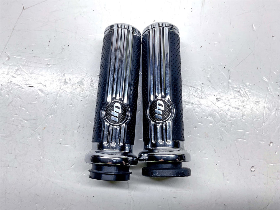 2017 Harley-Davidson Breakout FXSB Right / Left Hand Grips - 56100108