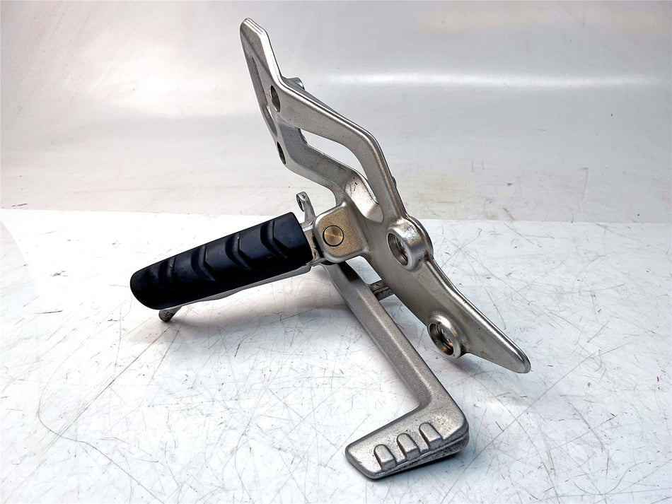 2015 BMW R1200R Front Right Footrest & Hanger - 46718540797