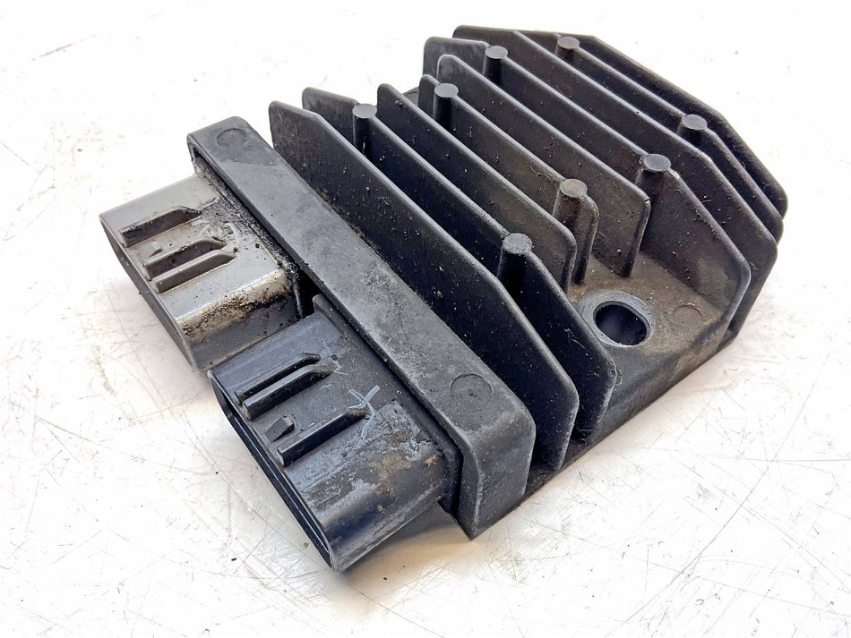 2019 Triumph Speed Twin 1200 Regulator Rectifier - T1300679