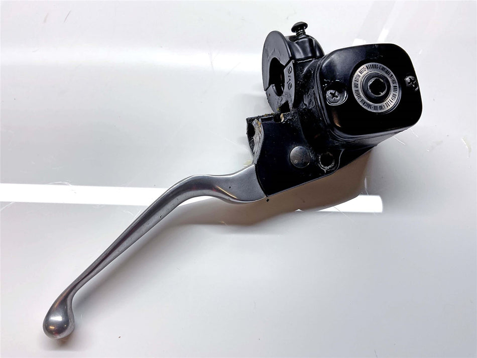 2009 Harley-Davidson Fat Boy FLSTF Front Brake Master Cylinder - 4501908C