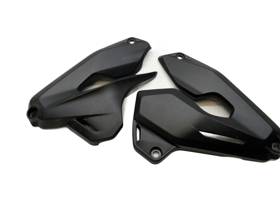 2024 Ducati Monster 937 Front Cylinder Infill Panels (L & R) 4801B511A