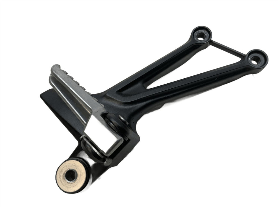 2021 Kawasaki Z900 Rear Right Footrest & Hanger 350631440