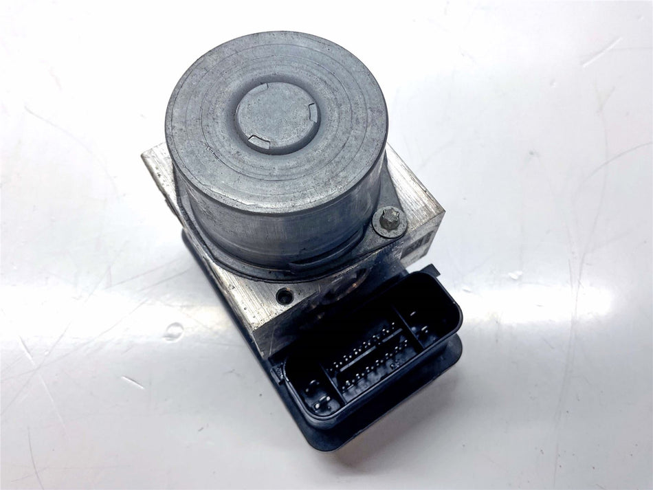 2018 KTM 1290 Super Duke R ABS Modulator Pump - 61642031144