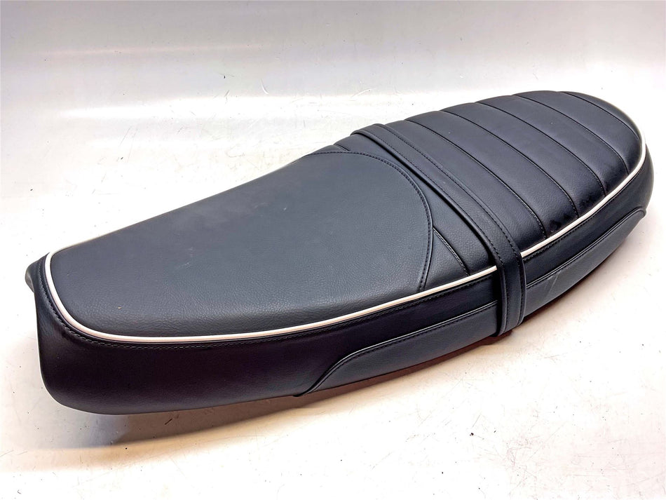 2025 Triumph Bonneville T120 Black Twin Seat  - T2310659