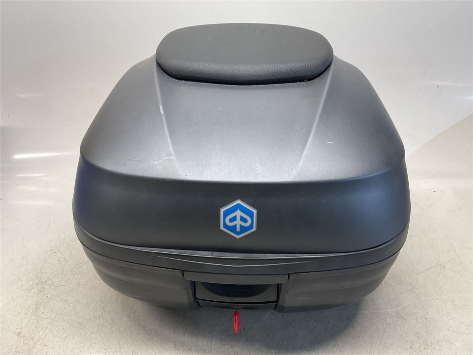 2016 Piaggio MP3 top box