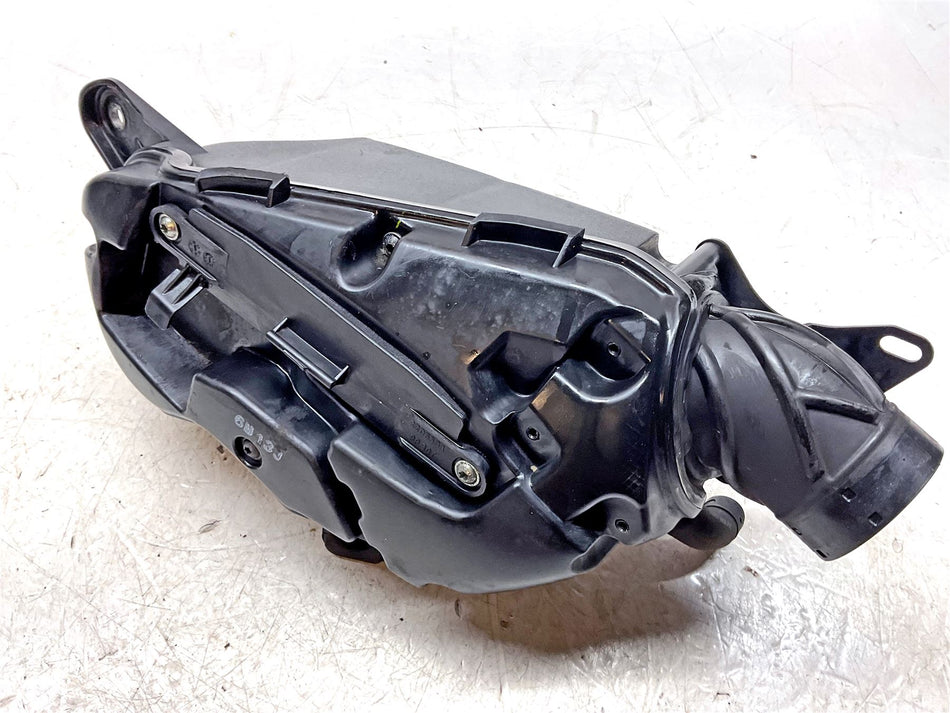 2017 Triumph Bonneville Bobber Airbox Left - T2206510