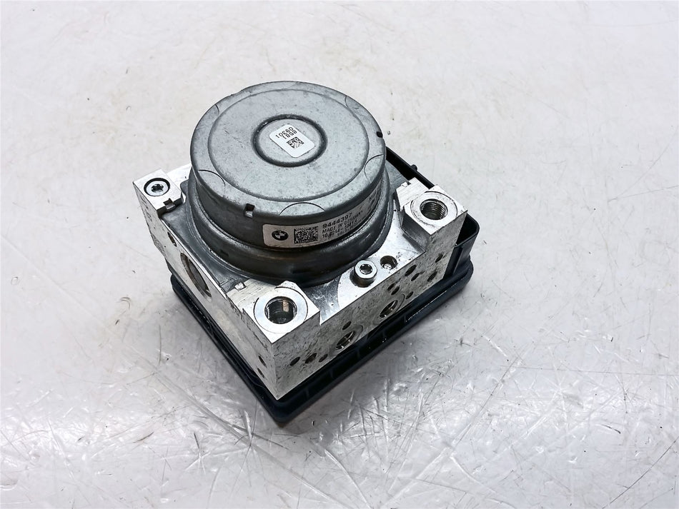 2023 BMW K1600GTL ABS Modulator Pump - 34519444398