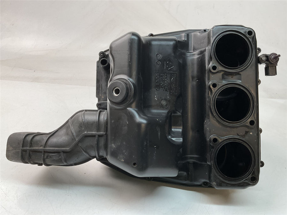 2011 Triumph Tiger 800 XC Airbox - T2200541