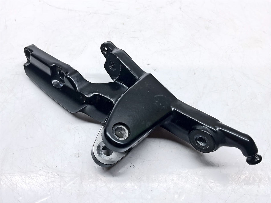 2022 Triumph Speed Twin 1200 Right Front Footrest Hanger - T2081934