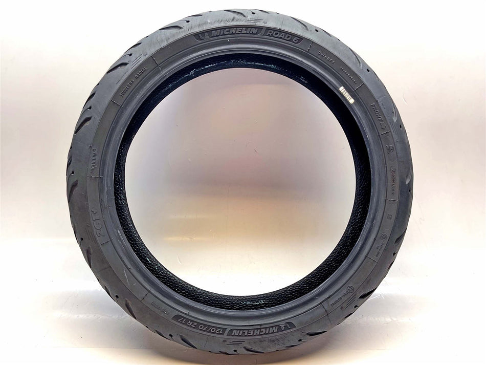 2024 Michelin Road 6 Front Tyre