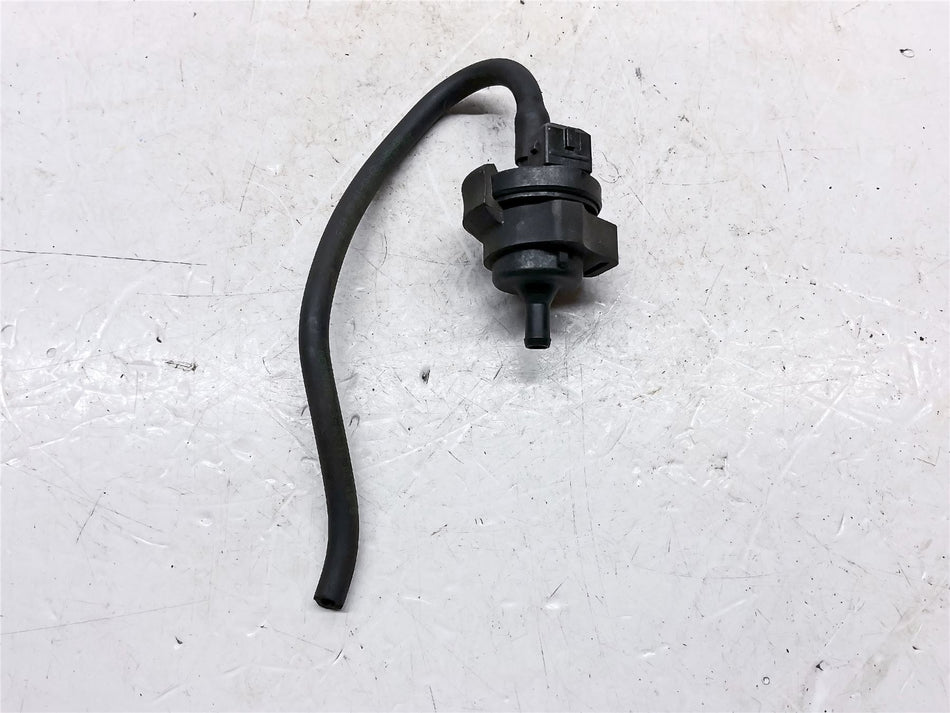 2018 BMW R1200GS Adventure Fuel Tank Breather Valve - 13901465030