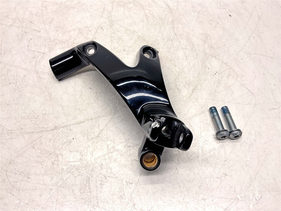 2021 Harley-Davidson Fat Bob FXFBS 114 Left Front Footrest Hangar - 33600134