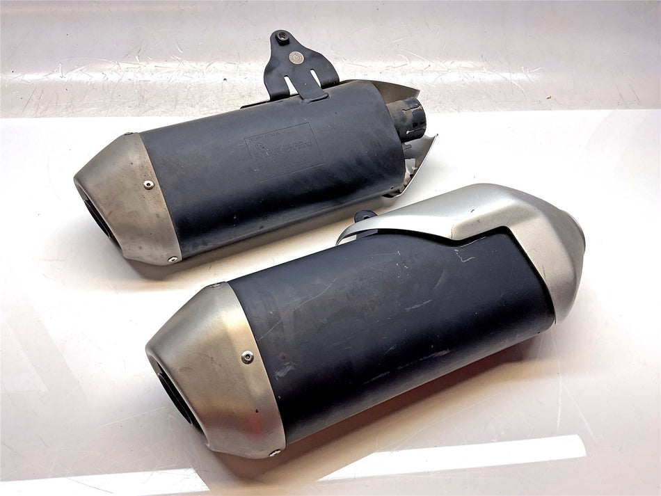 Triumph Speed Triple 1050 Left and Right Silencers