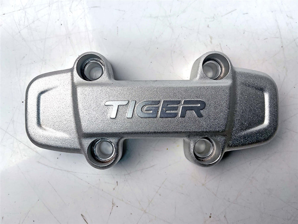 2022 Triumph Tiger 1200 Rally Pro Handlebar Clamp Bridge - T2045482