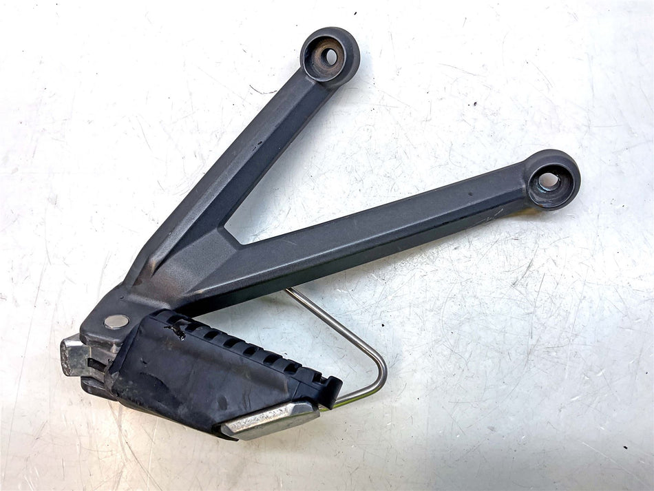 2021 Triumph Tiger 1200 XCX Rear Left Footrest & Hanger - T2086982
