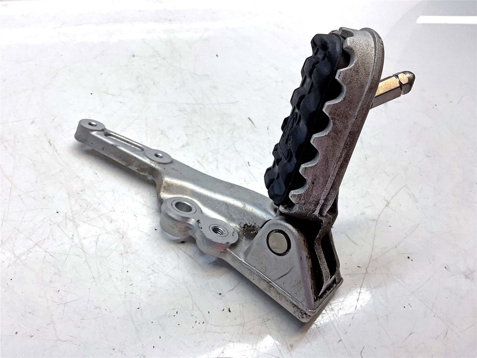 2024 Triumph Tiger 900 Rally Pro Front Left Footrest & Hanger - T2082418