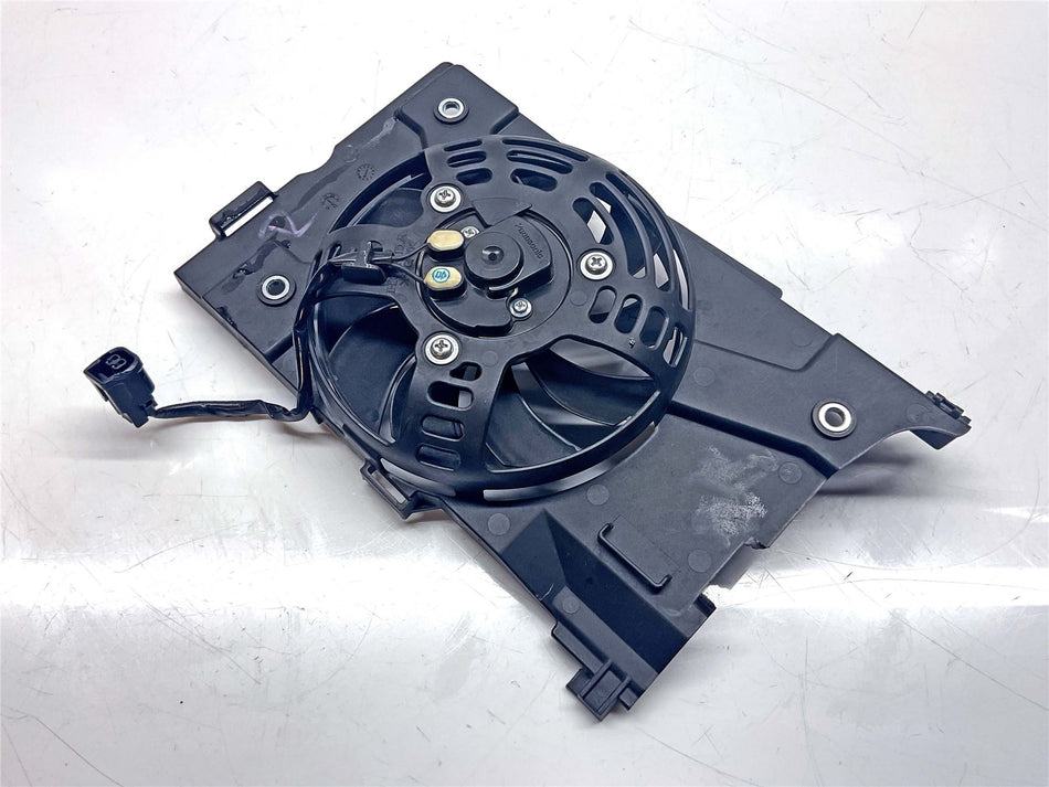2023 Honda CRF1100L Africa Twin DCT Right Cooling Fan - 19080MKSE01