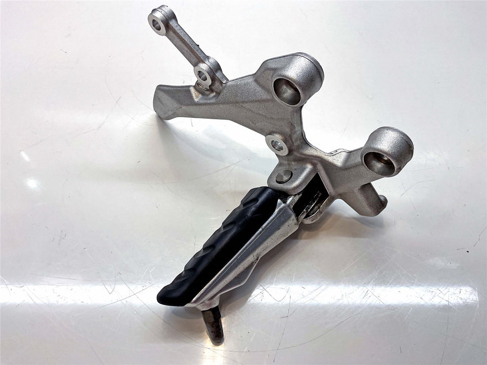 2022 BMW S1000XR Front Right Footrest & Hanger - 46718404606