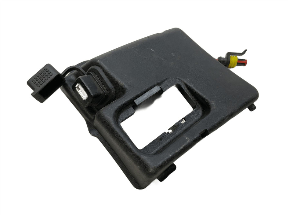 2017 Vespa GTS300 USB Charger 1B001752
