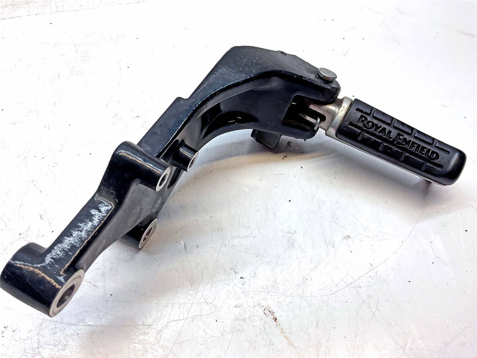 2023 Royal Enfield Interceptor 650 Right Control Plate  - 1030044