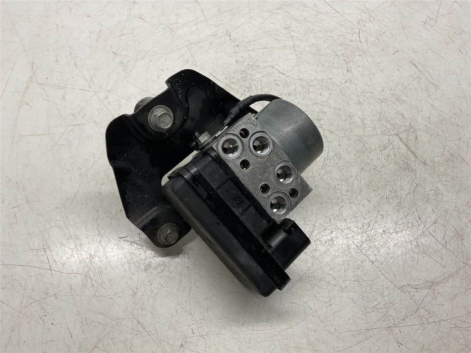 2017 KTM RC 125 ABS Pump & Bracket - 93542031044