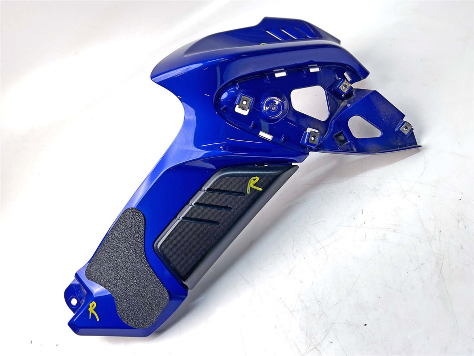 2016 Yamaha MT-10 Right Tank Panel - B672413900P2