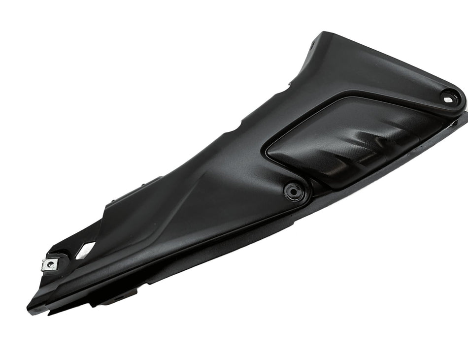 2021 Yamaha MT-125 Right Tank Cover Side Panel Fairing B7DF171100