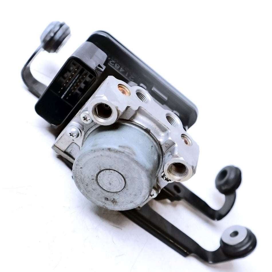 2015 Triumph Street Triple 675 RX Abs Pump - T2021487