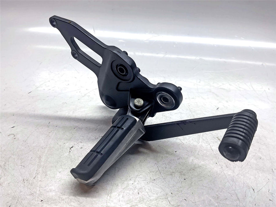 2022 Yamaha MT-07 Front Rider Right Footrest - 3YX2741300