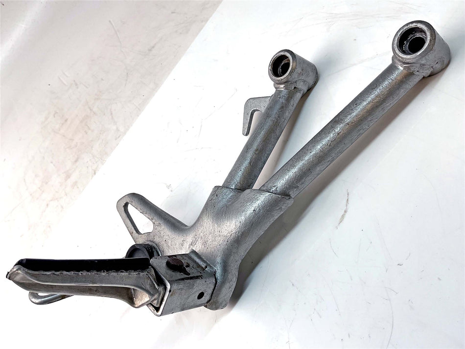 2005 Suzuki Bandit 650 GSF650 Rear Right Footrest & Hanger - 4381038G00000