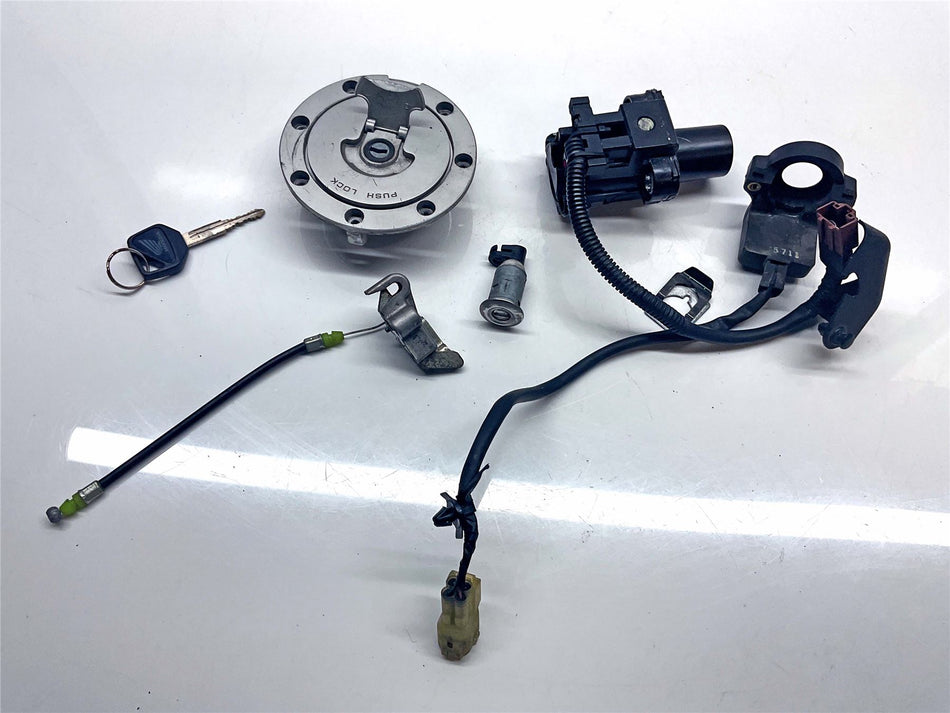 2005 Honda CBR1000RR Fireblade Lock Set & ECU - 22848 Miles