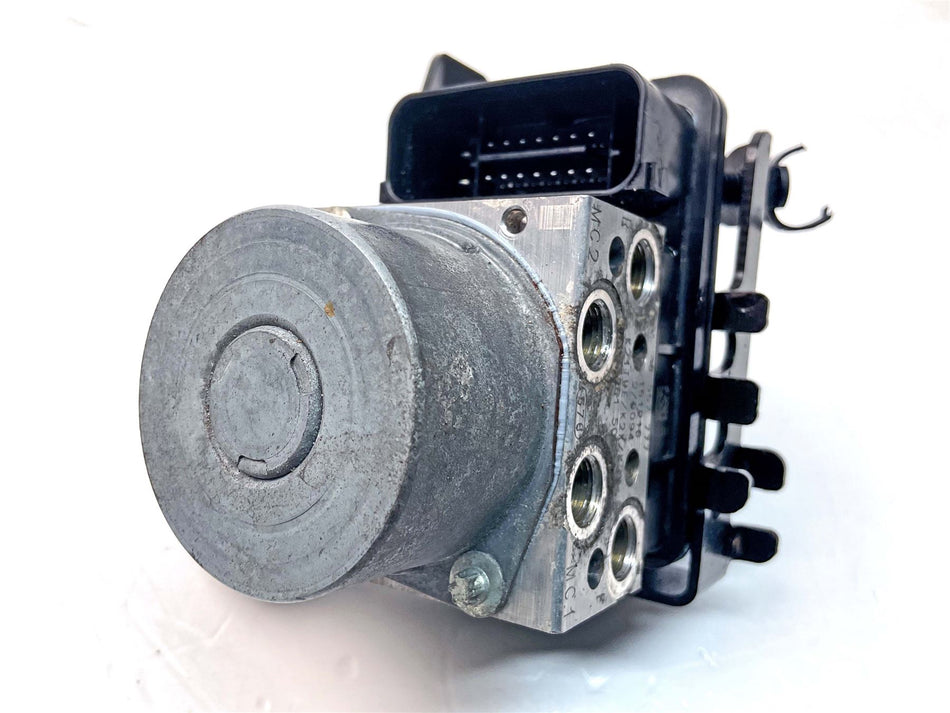 2017 BMW R Nine T ABS Pump & Bracket  - 34518393178