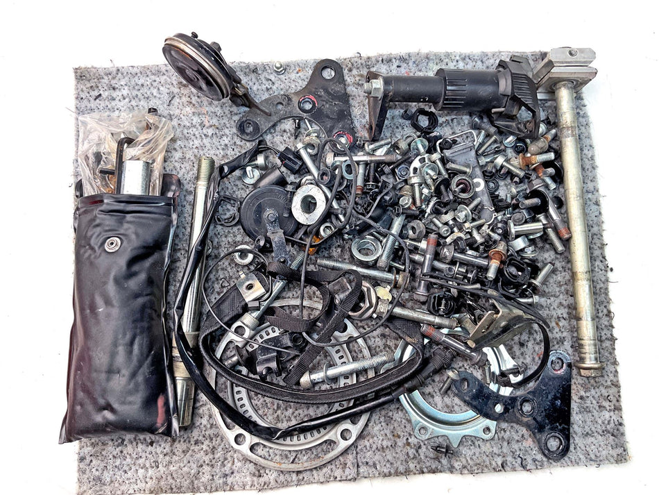 2023 Honda CB750A Assorted Nuts, Bolts & Fixings