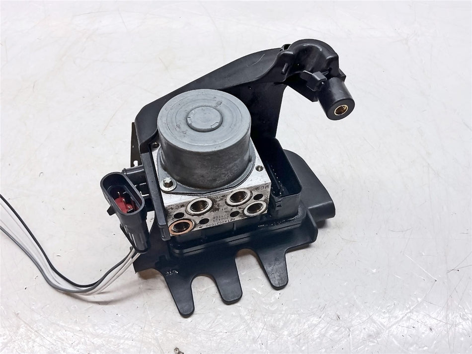 2020 KTM 790 Duke ABS  Pump - 64142031044