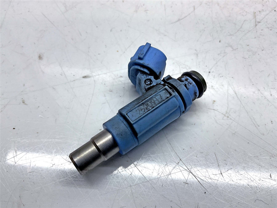 2011 Suzuki Bandit 650 GSF650 Fuel Injector - 1571017H00000