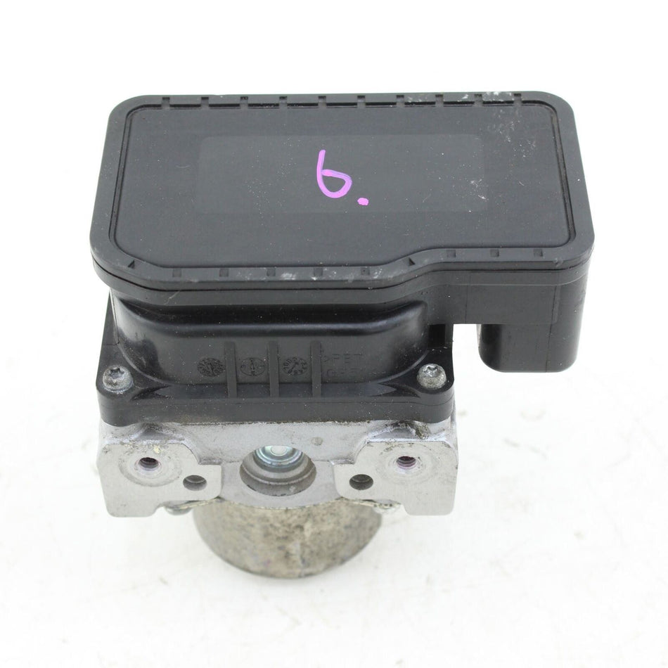 2010-2017 TRIUMPH SPRINT GT 1050 ABS Pump  - T2020284