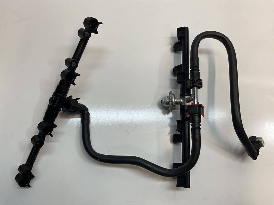 2018 Yamaha YZF R1 Fuel Injector Rail - 2CR1393A0000