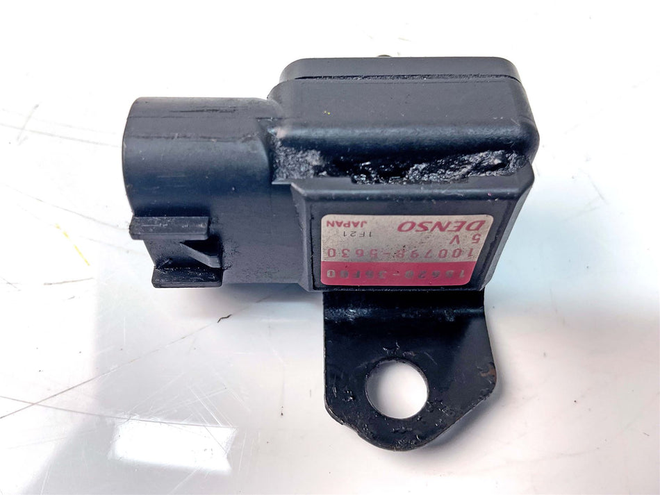 2004 Suzuki GSX-R1000 K4 Airbox Sensor - 1562035F00000