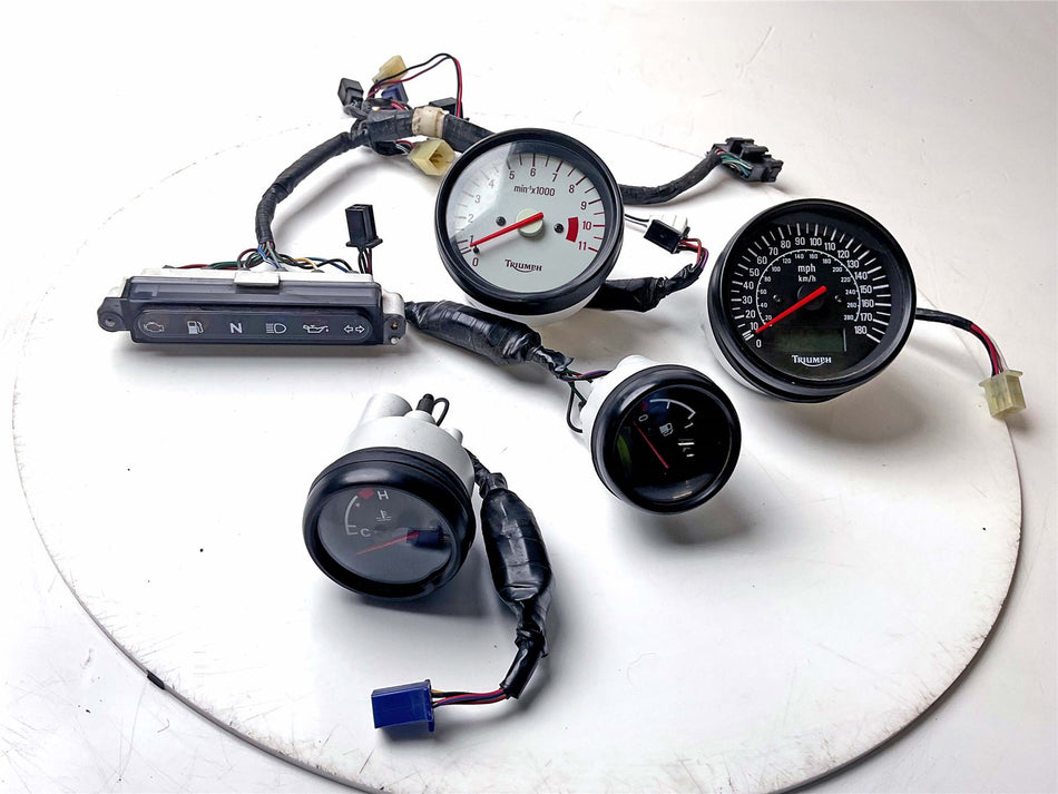 2004 Triumph Sprint ST Speedometer & Clocks - 15981 Miles - T2500551