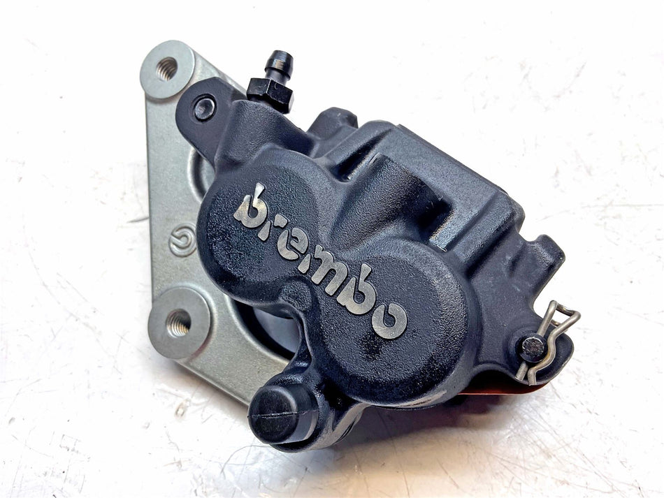 2025 Triumph Bonneville T120 Black Front Left Brake Caliper  - T2022802