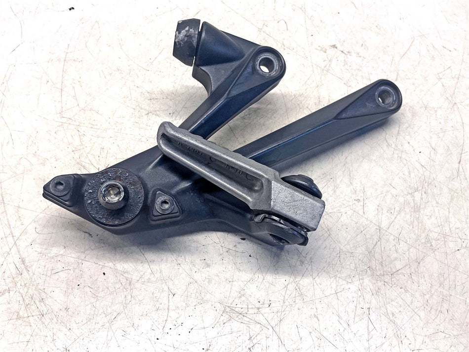 2014 Kawasaki ZZR1400 Rear Right Footrest & Hanger - 35063078318R