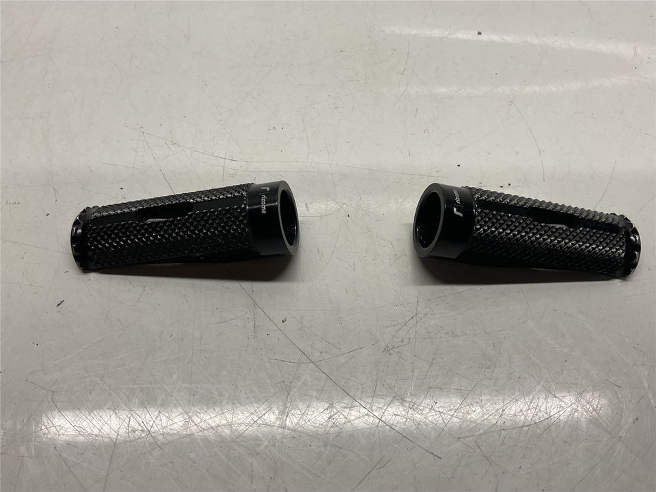 2019 DUCATI SUPER SPORT S Front Footrests -  96280501AA