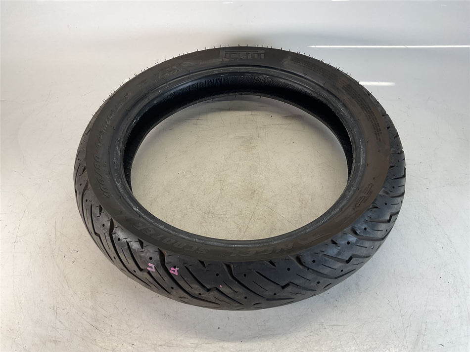 4mm-3.5mm-4mm PIRELLI Angel Scooter Front Tyre - 100/80/14