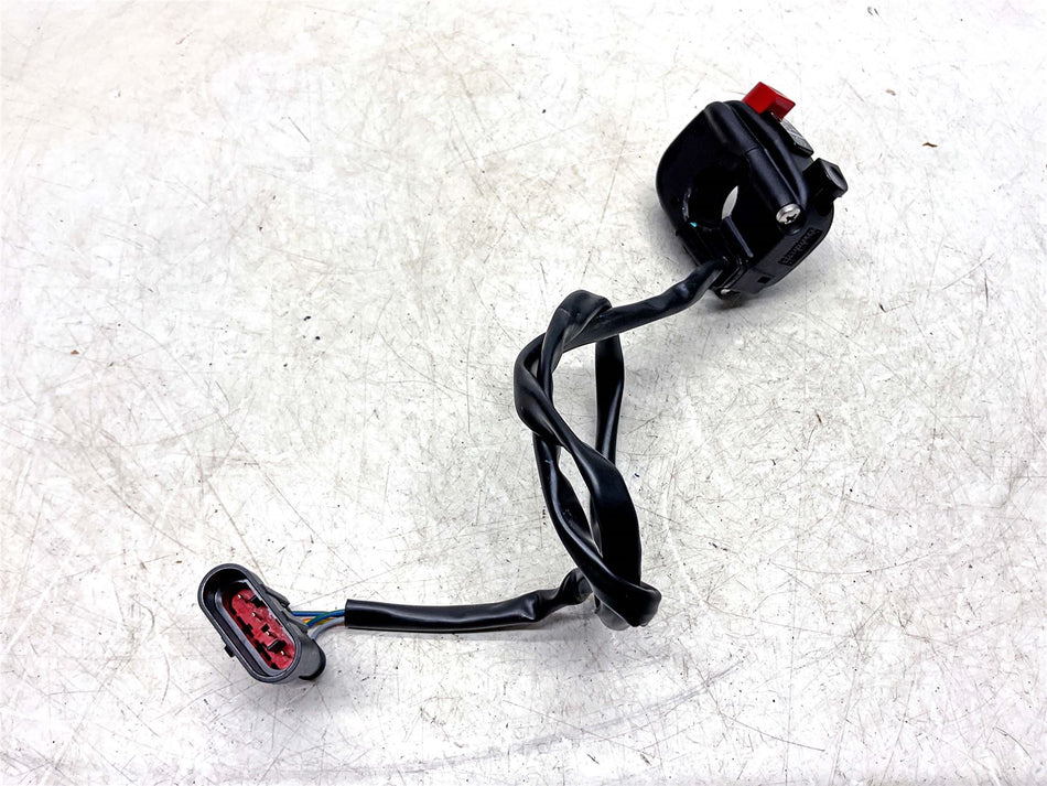2021 Aprilia RSV4 RR Switchgear Right - B045021