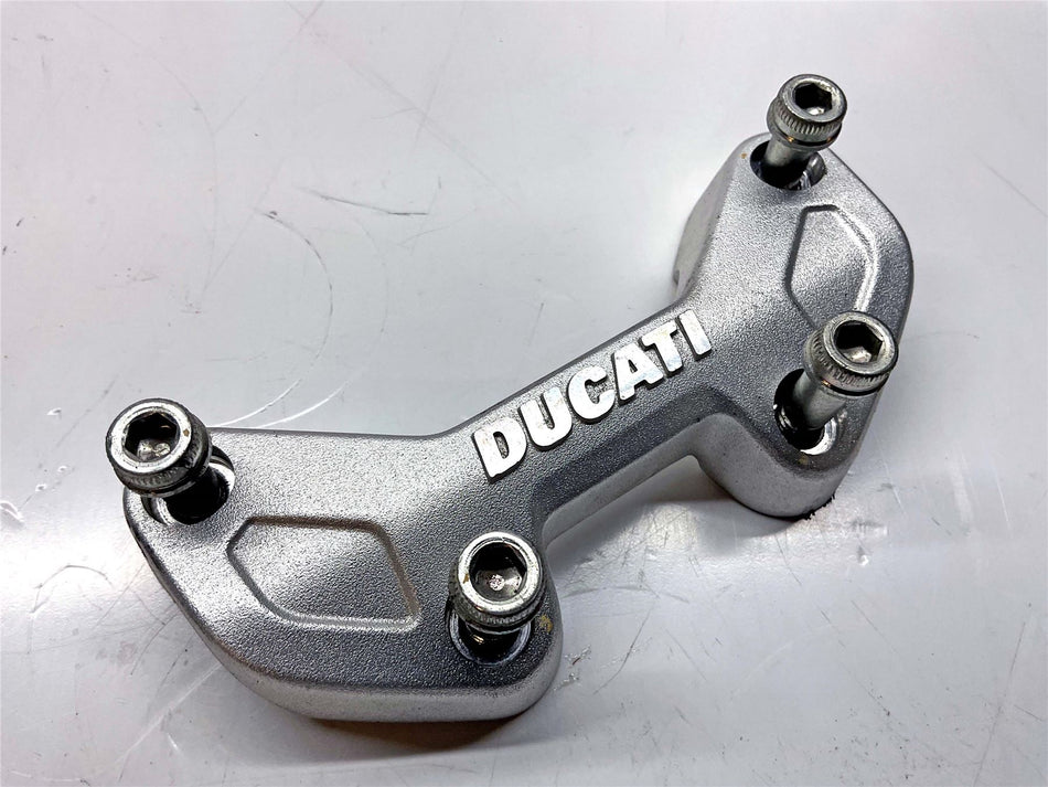 2022 Ducati Multistrada V2 S Top Handlebar Clamp - 36011781AA