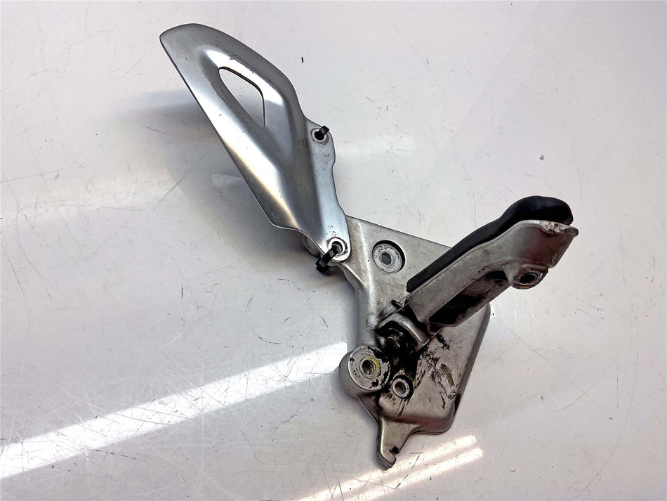 2007 Triumph Tiger 1050 Front Right Footrest & Hanger - T2081260