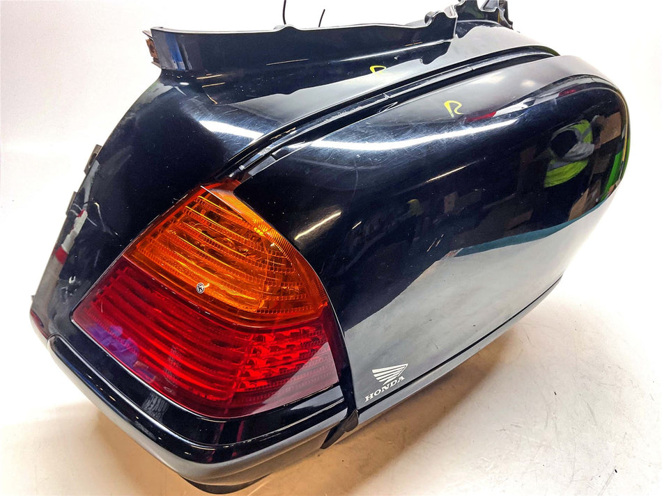 2003 Honda Goldwing 1800 GL1800 ABS Right Pannier Saddlebag - 81221MCA000ZA