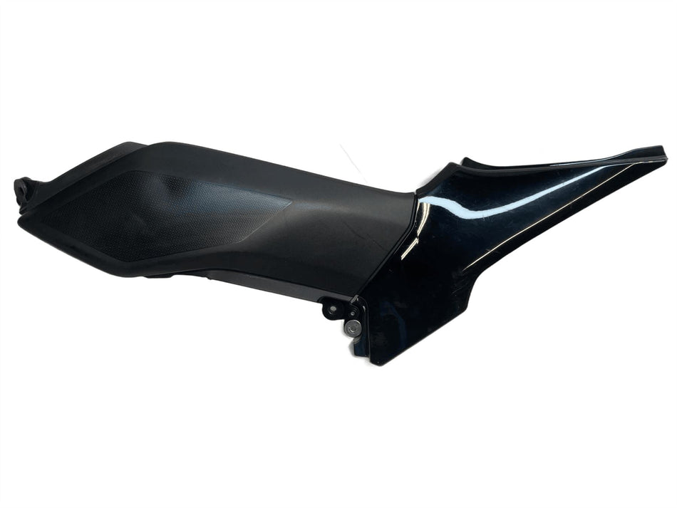 2025 Kawasaki Z900 Left Upper Side Fairing Shroud Cowl 550280644