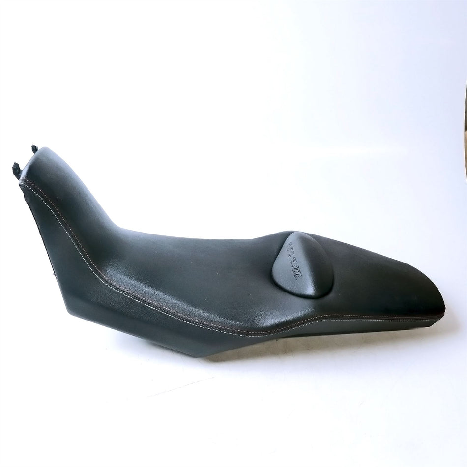 2023 Moto Guzzi V85 TT Guardia d Onore E5 Seat - 2B005099000C2